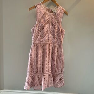 HD in Pairs pale pink lace dress